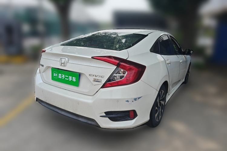 Used Honda Civic 2016 220TURBO Manual Luxury Edition Rear Right 45 Deg