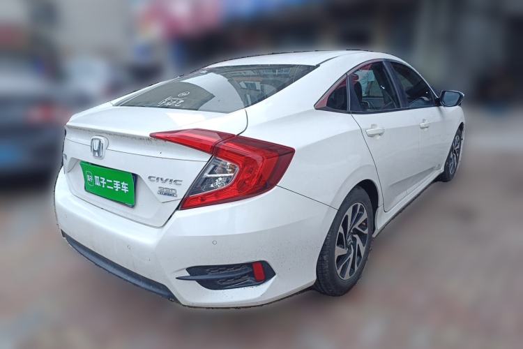 Used Honda Civic 2016 220TURBO Manual Luxury Edition Rear Right 45 Deg