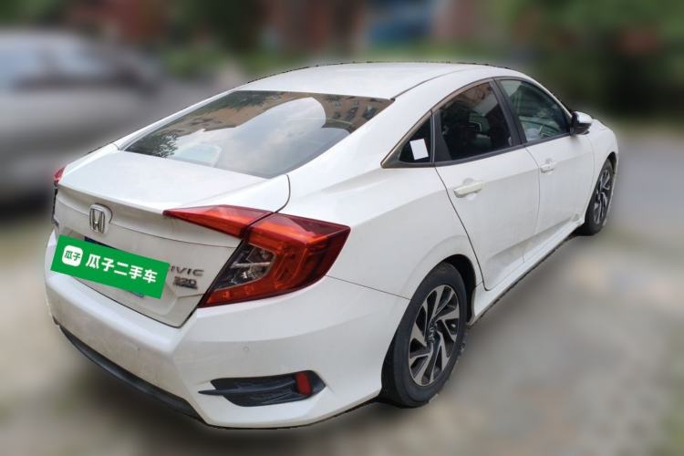 Used Honda Civic 2016 220TURBO CVT Luxury Edition Rear Right 45 Deg