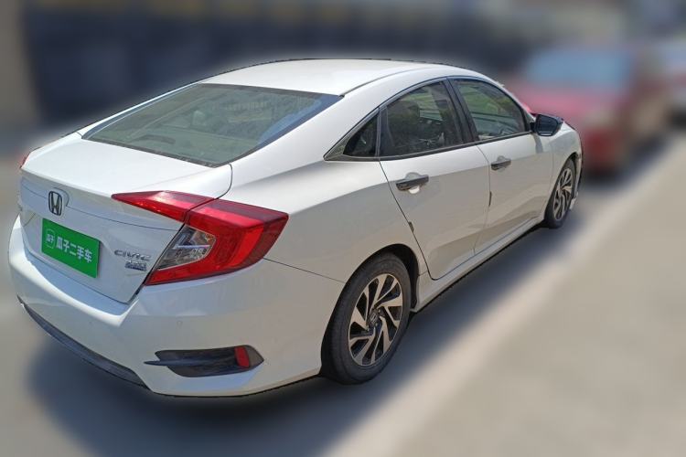 Used Honda Civic 2016 220TURBO CVT Luxury Edition Rear Right 45 Deg
