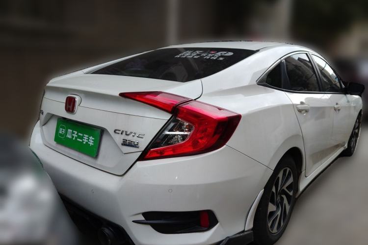 Used Honda Civic 2016 220TURBO CVT Luxury Edition Rear Right 45 Deg