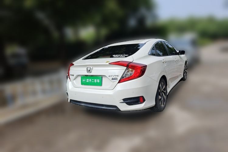 Used Honda Civic 2016 220TURBO Manual Luxury Edition Rear Right 45 Deg