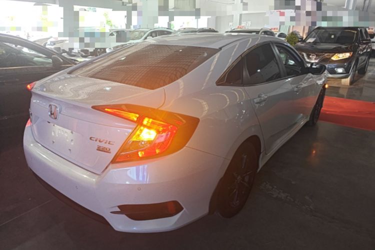 Used Honda Civic 2016 220TURBO CVT Luxury Edition Rear Right 45 Deg