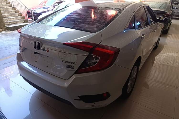 Used Honda Civic 2016 180TURBO CVT Comfort Version Rear Right 45 Deg