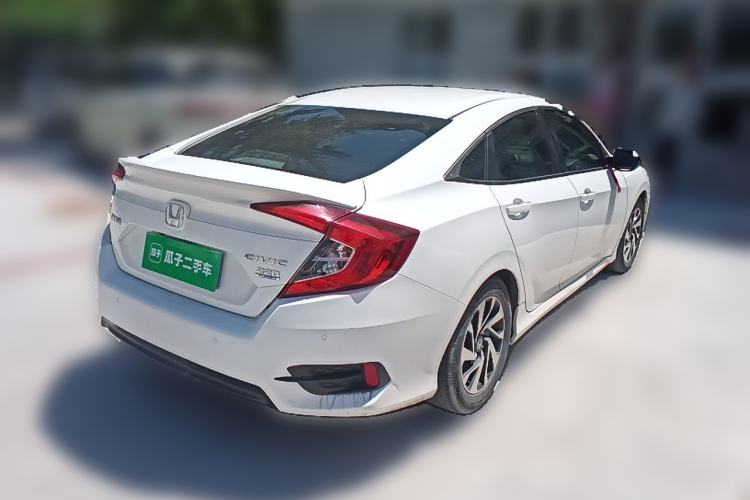 Used Honda Civic 2016 220TURBO CVT Luxury Edition Rear Right 45 Deg