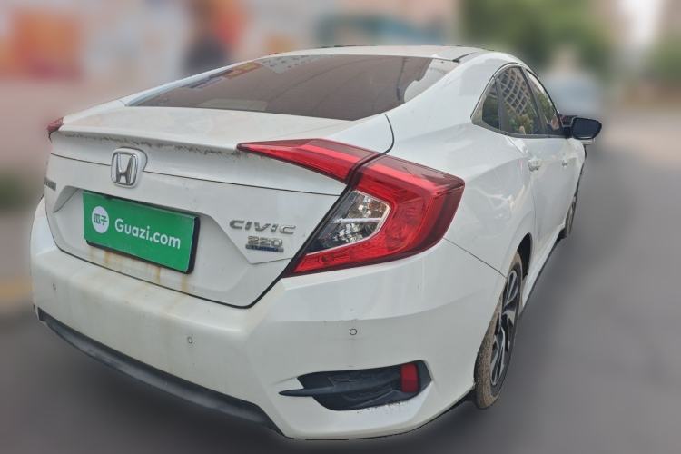 Used Honda Civic 2016 220TURBO Manual Luxury Edition Rear Right 45 Deg