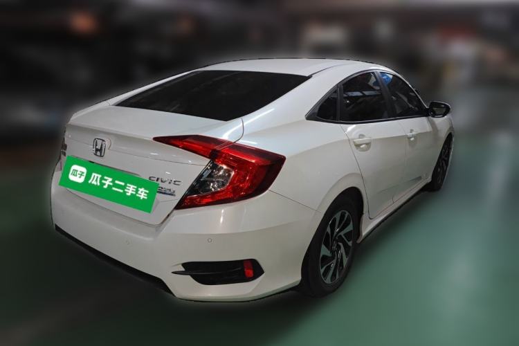 Used Honda Civic 2016 220TURBO CVT Luxury Edition Rear Right 45 Deg