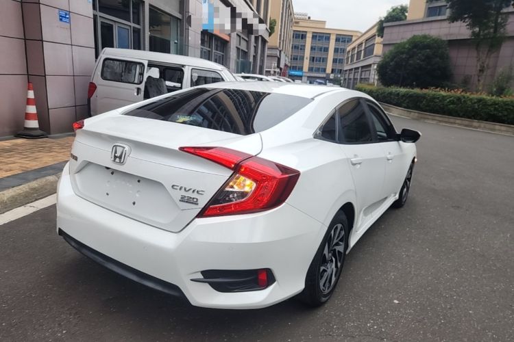 Used Honda Civic 2016 220TURBO CVT Luxury Edition Rear Right 45 Deg
