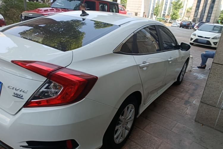 Used Honda Civic 2016 180TURBO CVT Comfort Version Rear Right 45 Deg