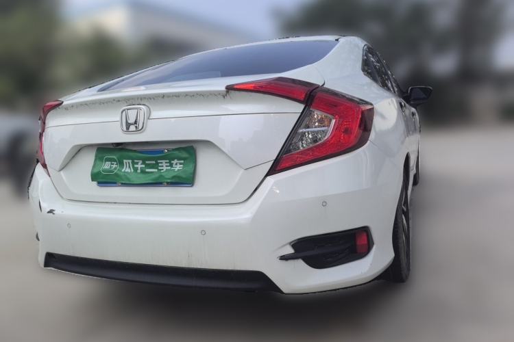 Used Honda Civic 2016 220TURBO Manual Luxury Edition Rear Right 45 Deg