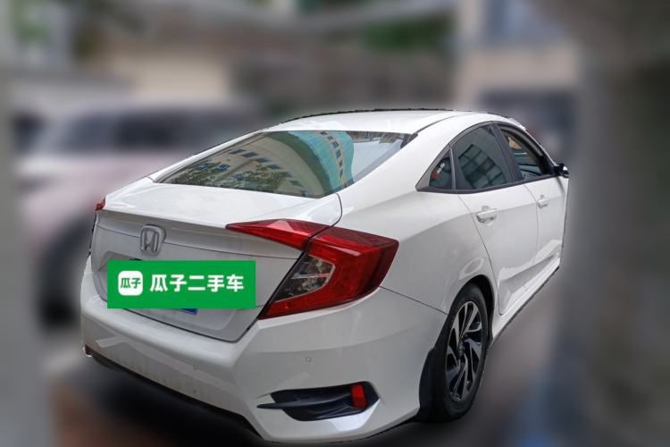 Used Honda Civic 2016 220TURBO CVT Luxury Edition Rear Right 45 Deg
