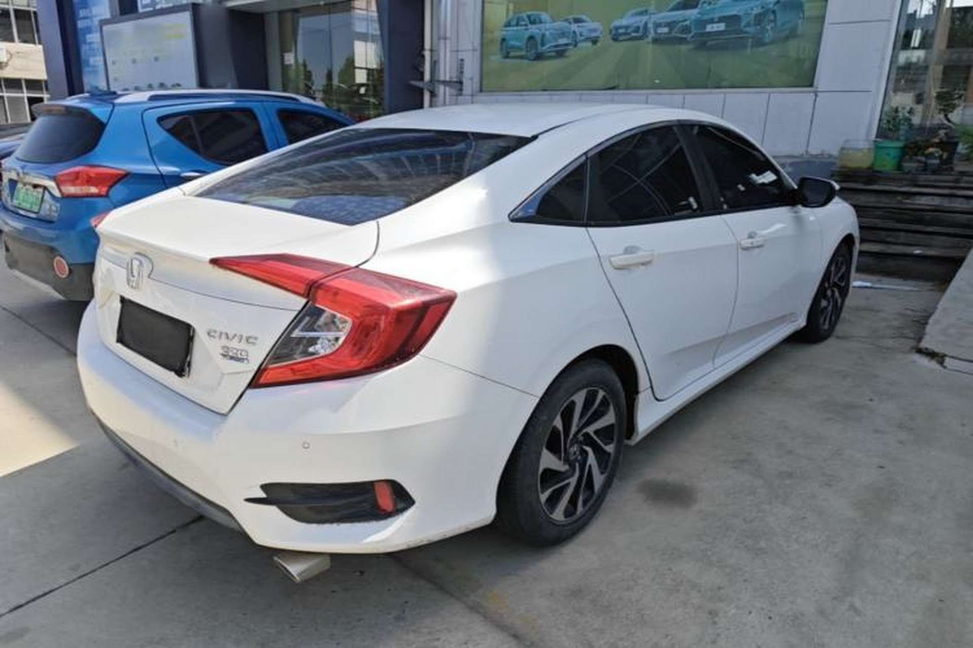 Used Honda Civic 2016 220TURBO CVT Luxury Edition Rear Right 45 Deg