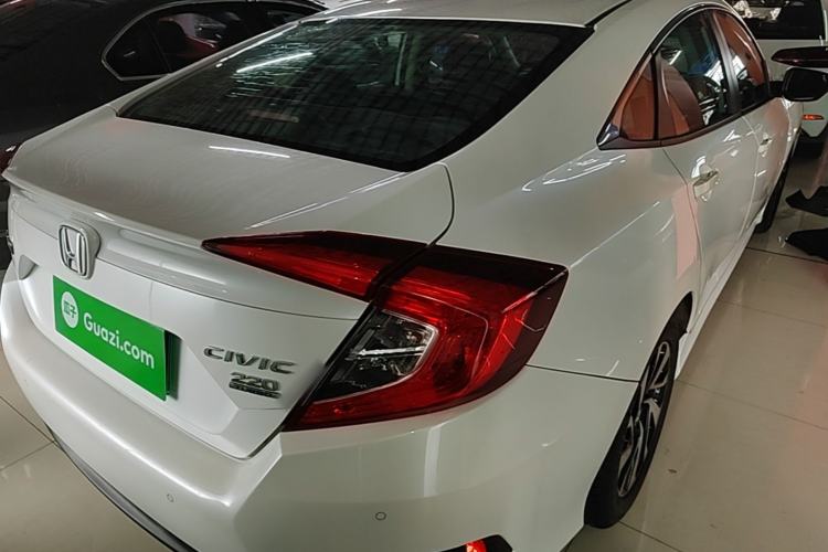 Used Honda Civic 2016 220TURBO Manual Luxury Edition Rear