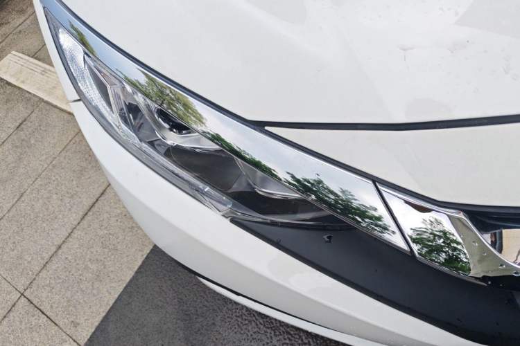 Used Honda Civic 2016 220TURBO CVT Luxury Edition Right Front Headlight