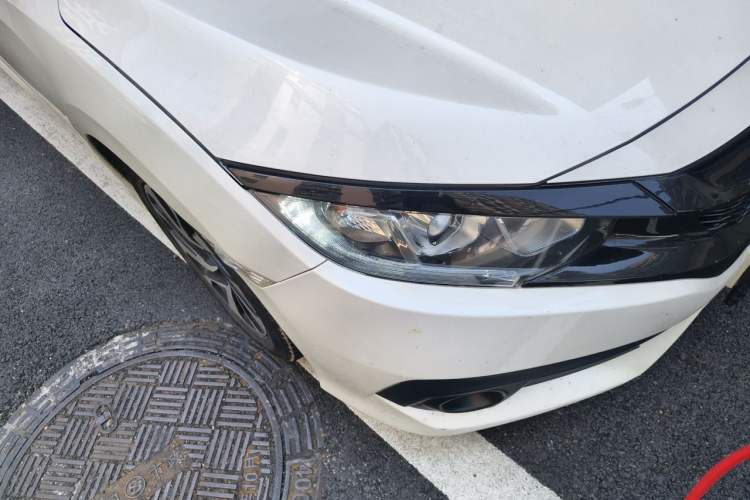 Used Honda Civic 2016 220TURBO CVT Luxury Edition Right Front Headlight