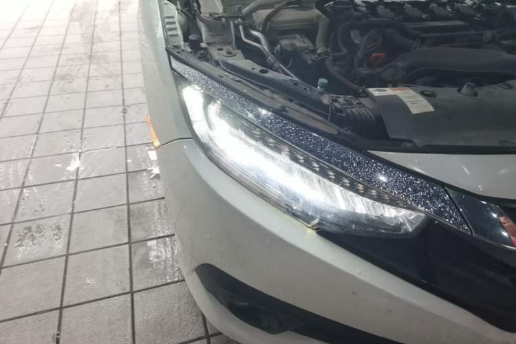 Used Honda Civic 2016 220TURBO CVT Prestige Edition Right Front Headlight