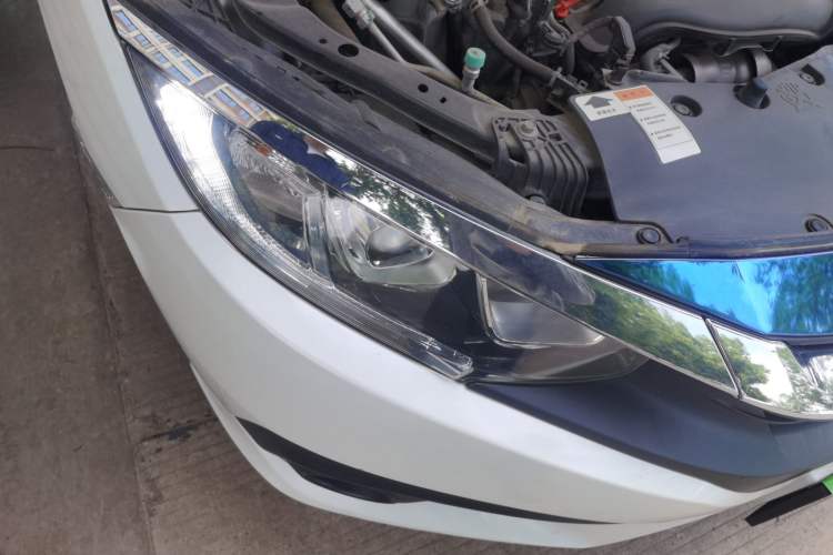 Used Honda Civic 2016 220TURBO CVT Luxury Edition Right Front Headlight