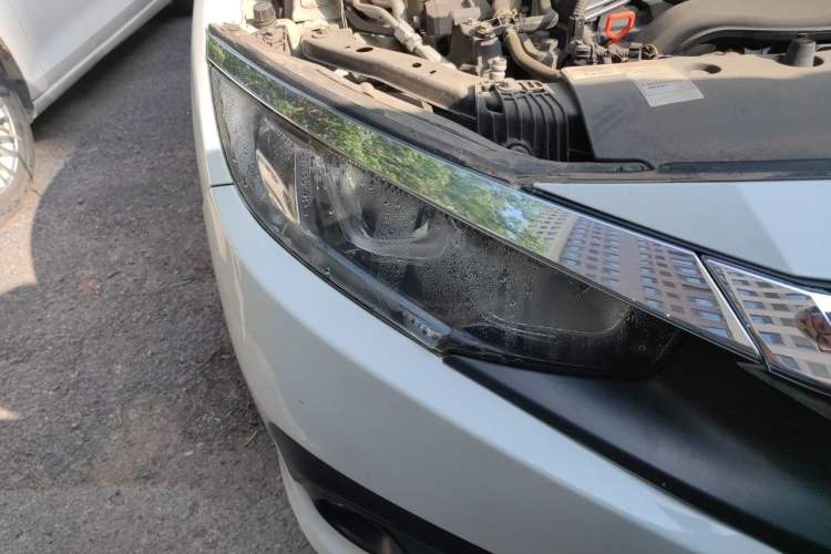 Used Honda Civic 2016 220TURBO CVT Luxury Edition Right Front Headlight