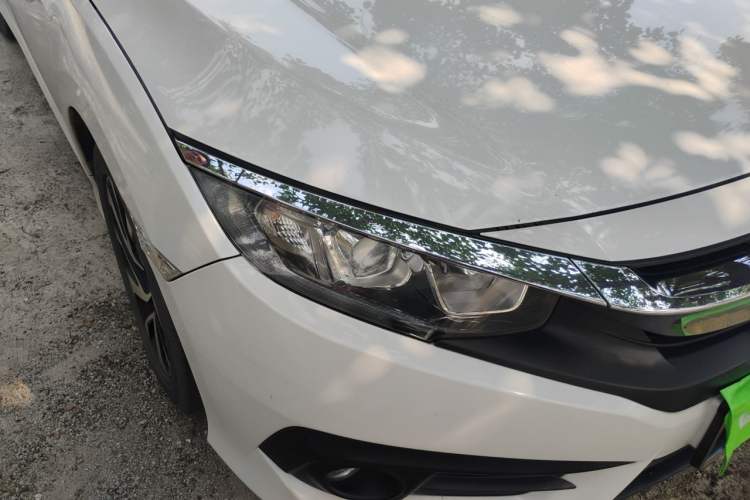 Used Honda Civic 2016 220TURBO CVT Luxury Edition Right Front Headlight