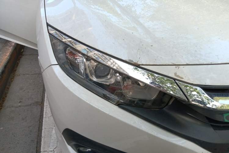 Used Honda Civic 2016 220TURBO CVT Luxury Edition Right Front Headlight