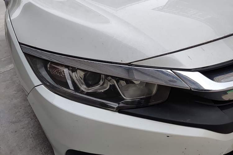 Used Honda Civic 2016 220TURBO CVT Luxury Edition Right Front Headlight