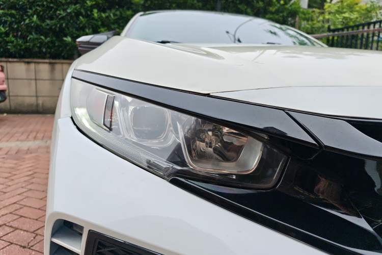 Used Honda Civic 2016 220TURBO CVT Luxury Edition Right Front Headlight