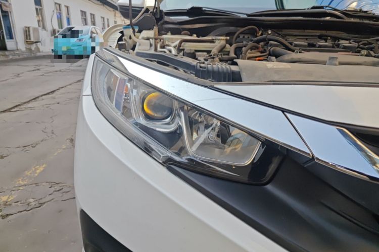 Used Honda Civic 2016 220TURBO CVT Luxury Edition Right Front Headlight
