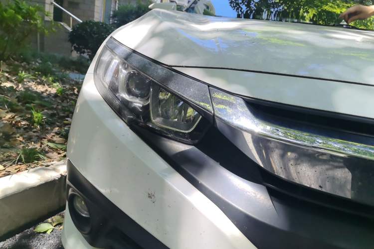 Used Honda Civic 2016 220TURBO CVT Luxury Edition Right Front Headlight