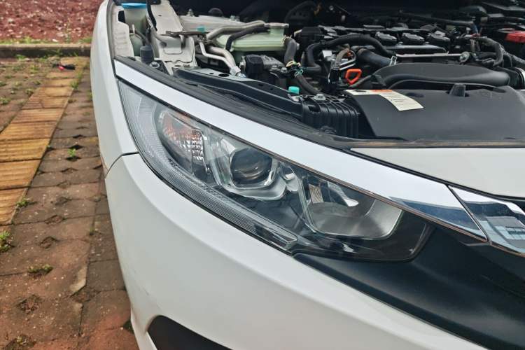Used Honda Civic 2016 220TURBO CVT Luxury Edition Right Front Headlight