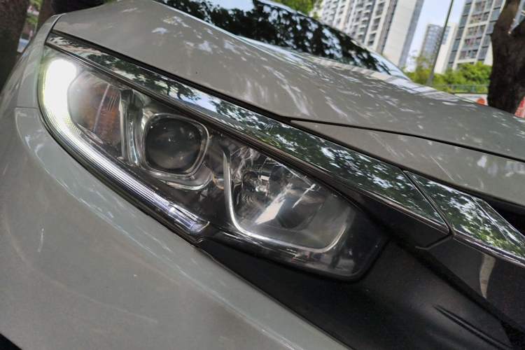 Used Honda Civic 2016 220TURBO CVT Luxury Edition Right Front Headlight