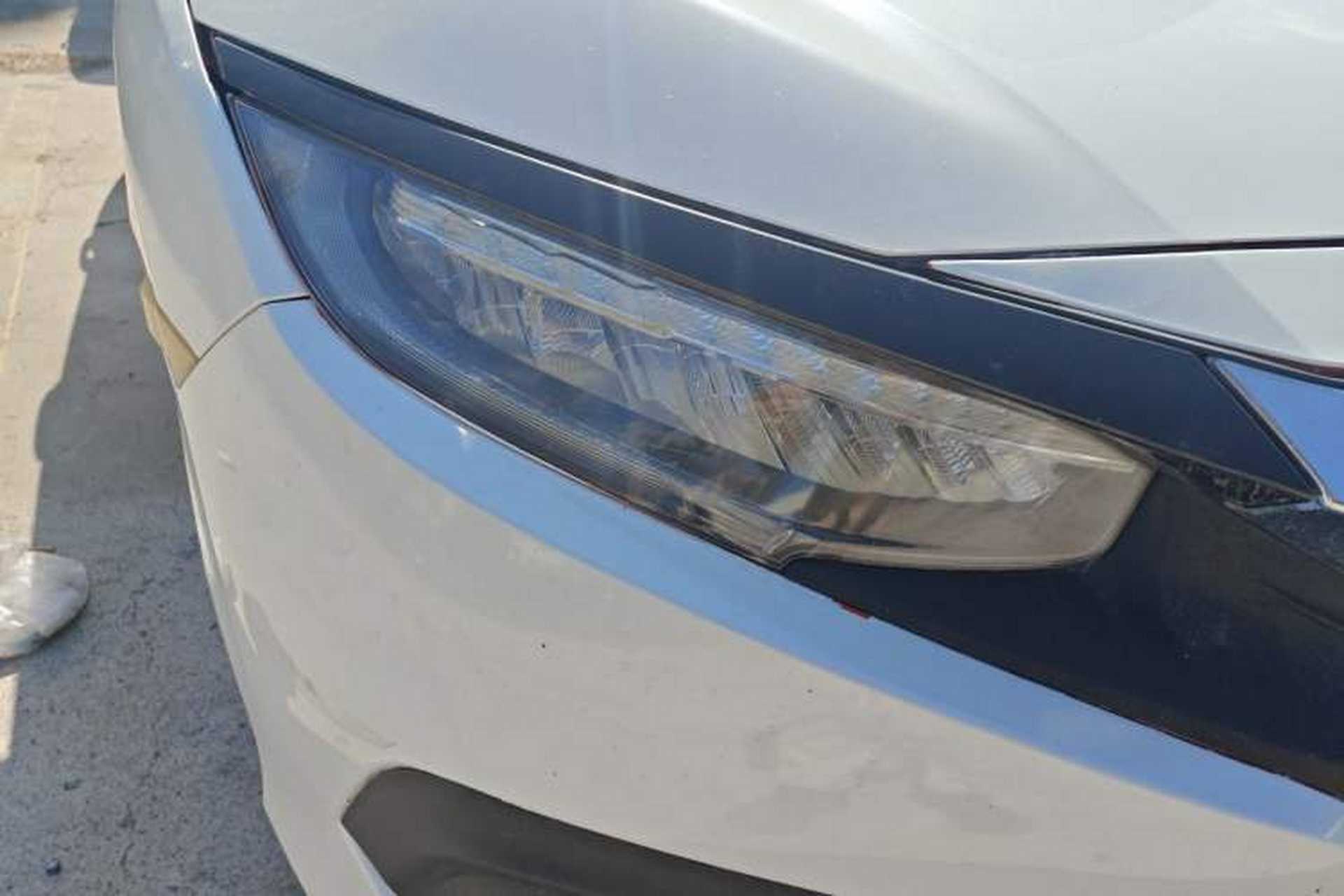 Used Honda Civic 2016 220TURBO Manual Luxury Edition Right Front Headlight