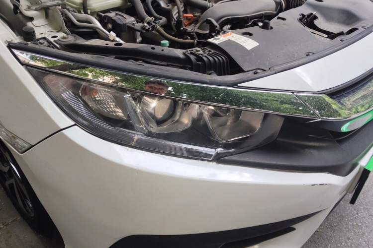Used Honda Civic 2016 220TURBO CVT Luxury Edition Right Front Headlight