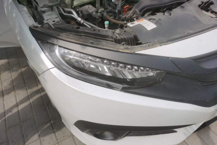 Used Honda Civic 2016 220TURBO CVT Prestige Edition Right Front Headlight