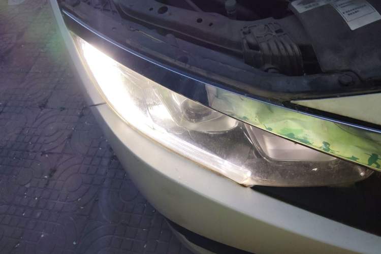 Used Honda Civic 2016 220TURBO CVT Luxury Edition Right Front Headlight