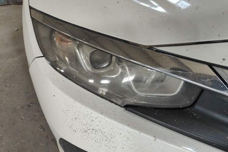 Used Honda Civic 2016 180TURBO CVT Comfort Version Right Front Headlight