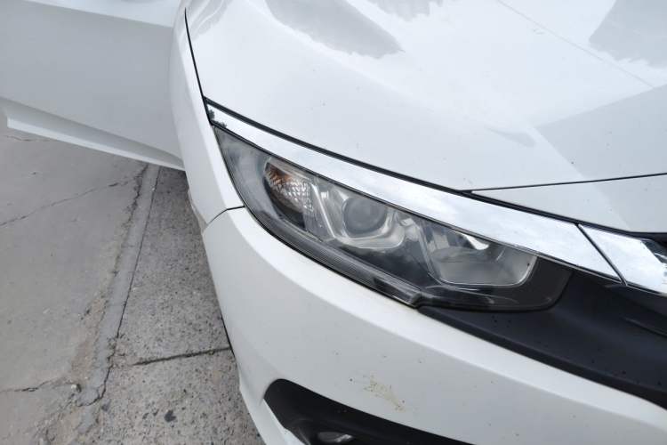 Used Honda Civic 2016 220TURBO CVT Luxury Edition Right Front Headlight