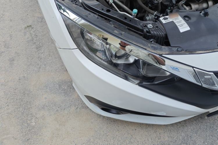 Used Honda Civic 2016 220TURBO CVT Luxury Edition Right Front Headlight