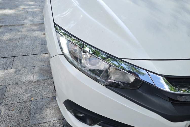 Used Honda Civic 2016 220TURBO CVT Luxury Edition Right Front Headlight