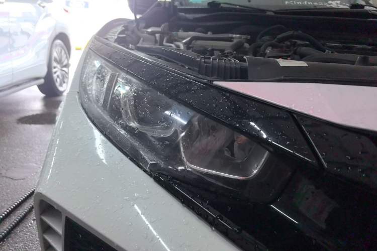 Used Honda Civic 2016 220TURBO CVT Luxury Edition Right Front Headlight