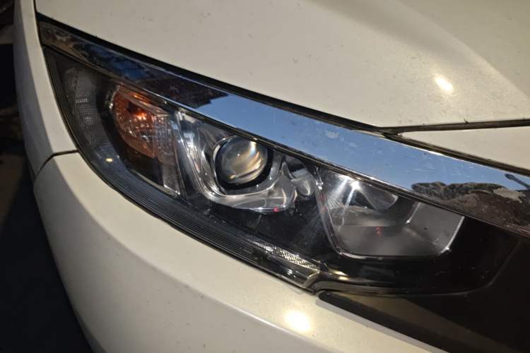 Used Honda Civic 2016 180TURBO CVT Comfort Version Right Front Headlight