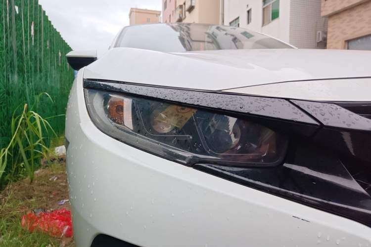 Used Honda Civic 2016 180TURBO CVT Comfort Version Right Front Headlight