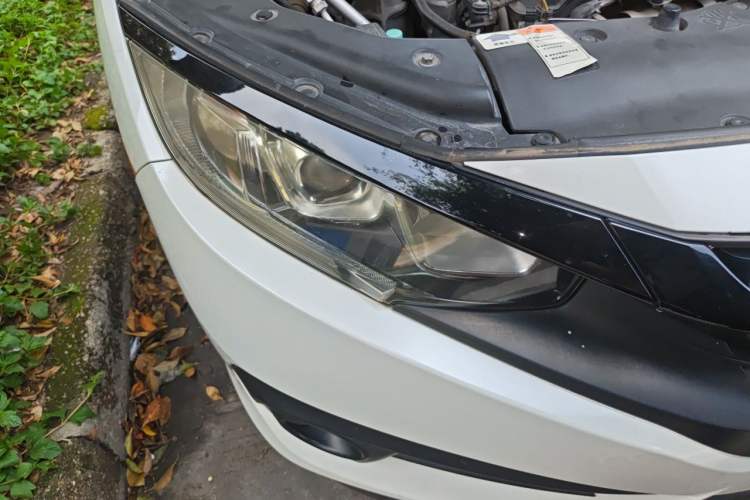 Used Honda Civic 2016 220TURBO CVT Luxury Edition Right Front Headlight