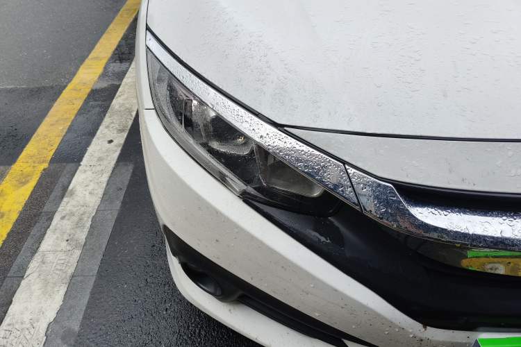 Used Honda Civic 2016 180TURBO CVT Comfort Version Right Front Headlight