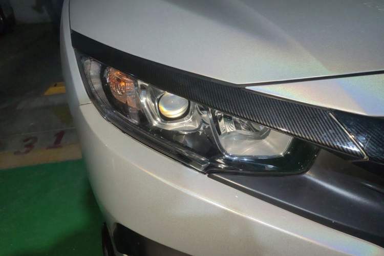 Used Honda Civic 2016 220TURBO CVT Luxury Edition Right Front Headlight
