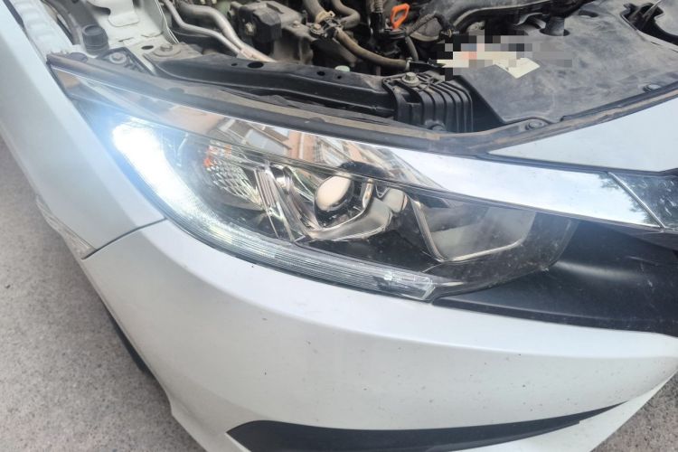 Used Honda Civic 2016 220TURBO CVT Luxury Edition Right Front Headlight