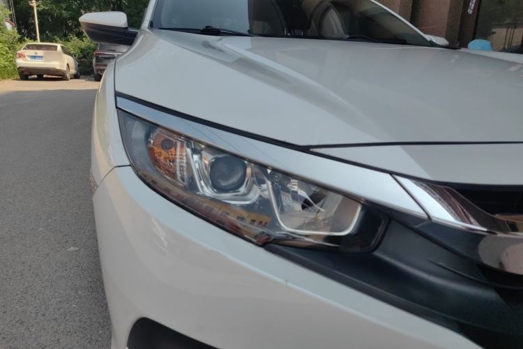 Used Honda Civic 2016 220TURBO CVT Luxury Edition Right Front Headlight