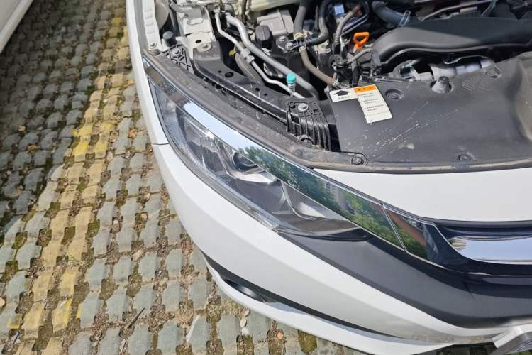 Used Honda Civic 2016 220TURBO CVT Luxury Edition Right Front Headlight