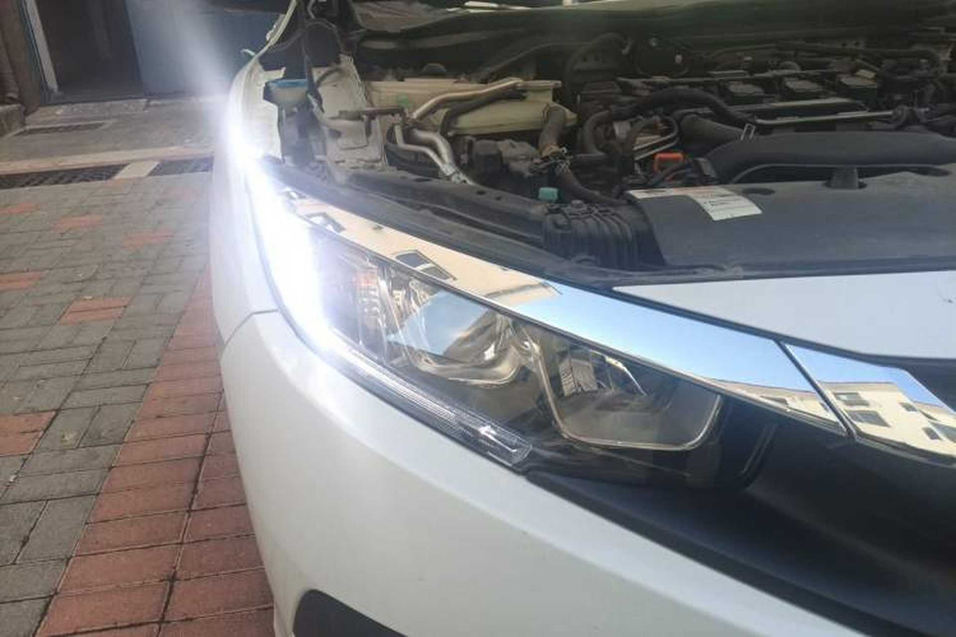 Used Honda Civic 2016 220TURBO CVT Luxury Edition Right Front Headlight