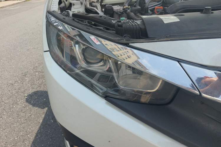 Used Honda Civic 2016 220TURBO CVT Luxury Edition Right Front Headlight