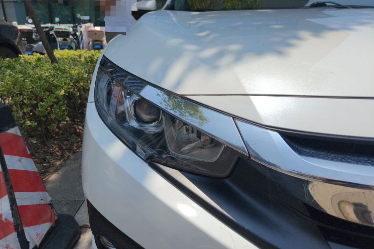 Used Honda Civic 2016 220TURBO CVT Luxury Edition Right Front Headlight